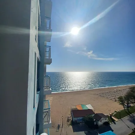 Goldstrand-holiday * וארנה