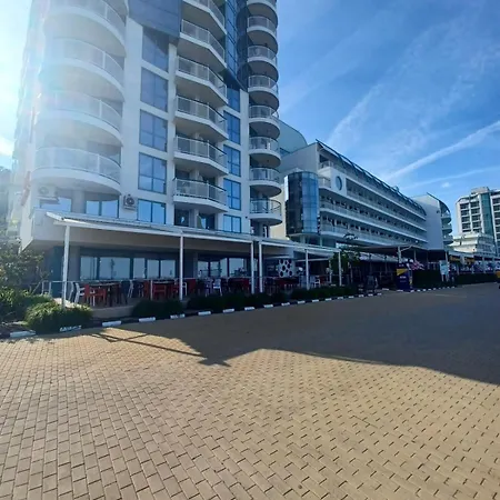 Апартаменти Goldstrand-holiday