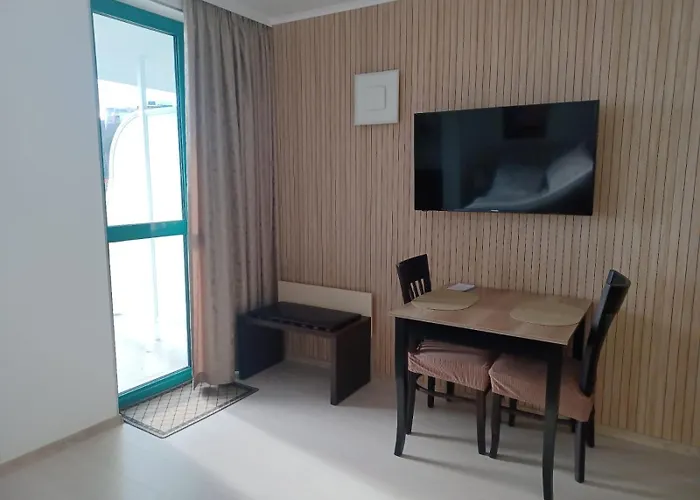 Goldstrand-holiday Апартаменты *